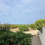 Le Grand Large 3 Pieces En Rez De Jardin, Avec Terrasse Et Acces Direct A La Plage A Pied