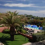 Tidy Apartment Near The Beach In A Lively Seaside Resort