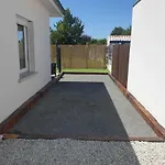 Beau Logement Avec Terrasse, Jacuzzi Et Terrain De Petanque Privatif A 5 Minutes De La Plage