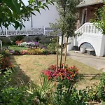 L'Eglantine Bord De Mer