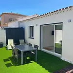 Jolie Maison A 700M De La Mer