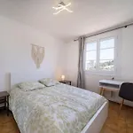 Appartement Tout Equipe Traversant 6 A 8 Couchages
