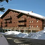 Apartment With Fireplace And Wi-Fi In Arc 2000