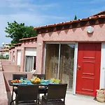 Comfortable Apartment With Terrace Near Sea