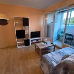 Appartement En Residence Avec Parking Prive.
