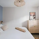 Modern Apartment With Parking Place Morny