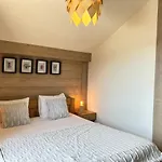 Appartement 3 Chambres Au Centre Des Gets Avec Balcon, Parking Et Cheminee - Fr-1-623-333