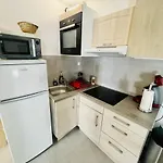 Appartement Climatise En Rez-De-Jardin Avec Parking, A 50M De La Plage De La Roquille - Fr-1-723-117