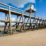 Le Gambetta, 100M De La Plage