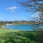 Le Lagon De Brehec