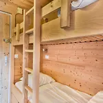 T2 + Coin Nuit, Balcon, Proche Pistes Et Centre, Ideal 6 Pers - Fr-1-685-43