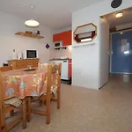 Studio Cabine 4 Pers Les Menuires - Balcon Sud, Ski Aux Pieds, Proche Commerces Et Esf - Fr-1-178-41