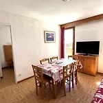 Location Saisonniere 3 Pieces A Puy-Saint-Vincent, 6 Personnes, Proche Pistes, Piscine, Parking Inclus - Fr-1-504-599