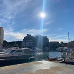 Studio En Bord De Marina
