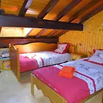 Chalet Spacieux Aux Gets Avec Cheminee, Wifi Et Animaux Admis - Fr-1-671-128