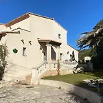 Chambre Coquette Dans Villa Proche De La Plage