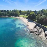 Les Embruns