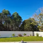 Chambre Au Calme Ocean Lac Foret Avec Piscine Au Sel Et Spa