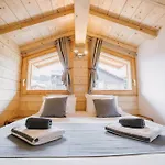 The Alpine Lodge