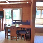 Appartement 3 Pieces 6 Pers A Meribel Village, Pied Des Pistes, Balcon, Piscine Chauffee - Fr-1-411-602