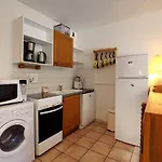Chalet Cosy 46M² Courchevel 1850, 4-6 Pers, Pres Centre Et Pistes, Wifi, Parking, Casier A Skis - Fr-1-631-166