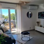 L'Appartement Ensoleille, Wifi-Clim-Gare-Terrasse