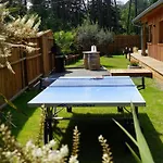 Cabane Noa Neuve- Piscine Chauffee