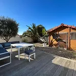 Nice House With Garden Near The Sea