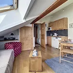 Studio Cosy Avec Balcon, Proche Des Pistes, Casier A Ski Et Parking A Meribel - Fr-1-688-22