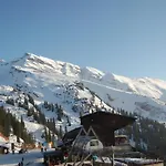 Appartement Duplex 3 Pieces, 7 Pers, Pied Des Pistes, Acces Telepherique, Balcon, Wifi, Casier A Ski - Fr-1-314-204