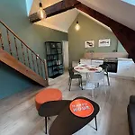 Duplex Refait A Neuf
