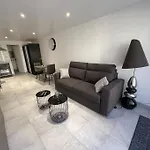 Grand Studio Au Rdc Dans Residence, Clim, Terrasse