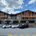 Appartement De Charme Au Centre Des Gets, 2 Chambres, Terrasse, Parking, Services Inclus - Fr-1-623-348