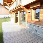 Chalet Neuf Expose Plein Sud A 600M Des Pistes Avec Terrasse Et Parking - Fr-1-623-299