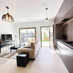 Appartement Moderne Tout Equipe.