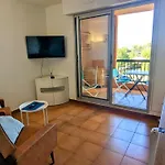 Appartement T2 Bord Et Vue Mer