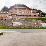 Warm Apartment Nestled In The Heart Of Megeve