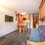 Studio Agreable Avec Parking, Skis Aux Pieds Au Coeur Du Village De Val-D'Isere - Fr-1-694-204