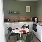Appartement Comme A La Maison Refait A Neuf