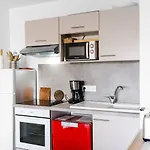 Appartement T3 Moderne Avec Wifi, Parking Securise Et A 300M De La Plage - Fr-1-409-160