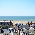 Boho Garden- Trouville-Sur-Mer