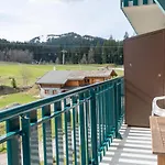 Apartment Grizzly - 2 Bedrooms - Ski In/Out- Les Gets