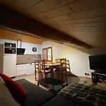 Appartement Chalet Petzu - 6 Pers - Parking - Ski Au Pied