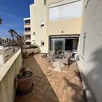 Appartement Renove 1 Chambre + Cabine, Parking Prive, A 400M De La Plage - Fr-1-81-601