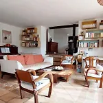 Beautiful Mas With Swimming Pool In Provence / Maison Provencale Avec Piscine