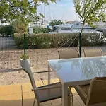 Face Au Bateaux, Neuf, 2 Chambres , Jardin