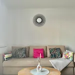 Magnifique T3 Quartier Pres D'Arenes Tram Au Pied De L'Immeuble