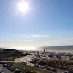 Plage De Calais, Vue Sur Mer!