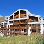 Apartment Le Hameau Du Borsat - Val Claret-14 By Interhome