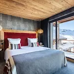 Chalet Carte Blanche Golden Jubilee